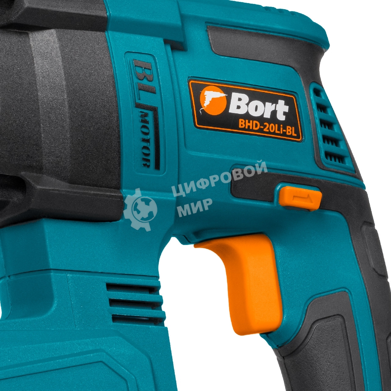 Перфоратор аккумуляторный Bort BHD-20Li-BL (2x4,0А.ч) (93412697) Напряжение аккумуляторной батареи 20 В; Двигатель Бесщеточный двигатель; Энергоемкость аккумуляторной батареи 4 А·ч; Тип аккумуляторной батареи Li-Ion; Скорость холостого хода ...1200 об/мин