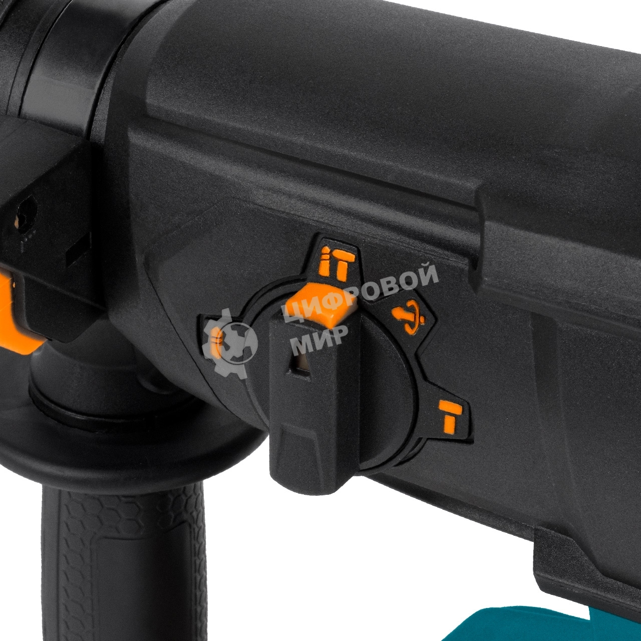 Перфоратор аккумуляторный Bort BHD-20Li-BL (2x4,0А.ч) (93412697) Напряжение аккумуляторной батареи 20 В; Двигатель Бесщеточный двигатель; Энергоемкость аккумуляторной батареи 4 А·ч; Тип аккумуляторной батареи Li-Ion; Скорость холостого хода ...1200 об/мин