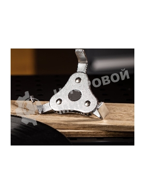 Съемник масляных фильтров трехлапый Deli DL7400B рабочий диапазон 63-102мм, сталь Cr-V