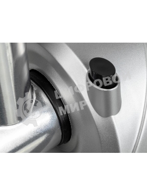 Мясорубка электрическая Starwind SMG4485 серебристый, 1800 Вт, 2.2 кг/мин, реверс, защита от перегрузки, насадки - 6