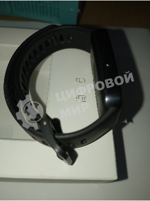 (Поврежденный товар) Фитнес-браслет HUAWEI BAND 10 BLACK 55020EER NOR-B19 ( Царапины на экране . )