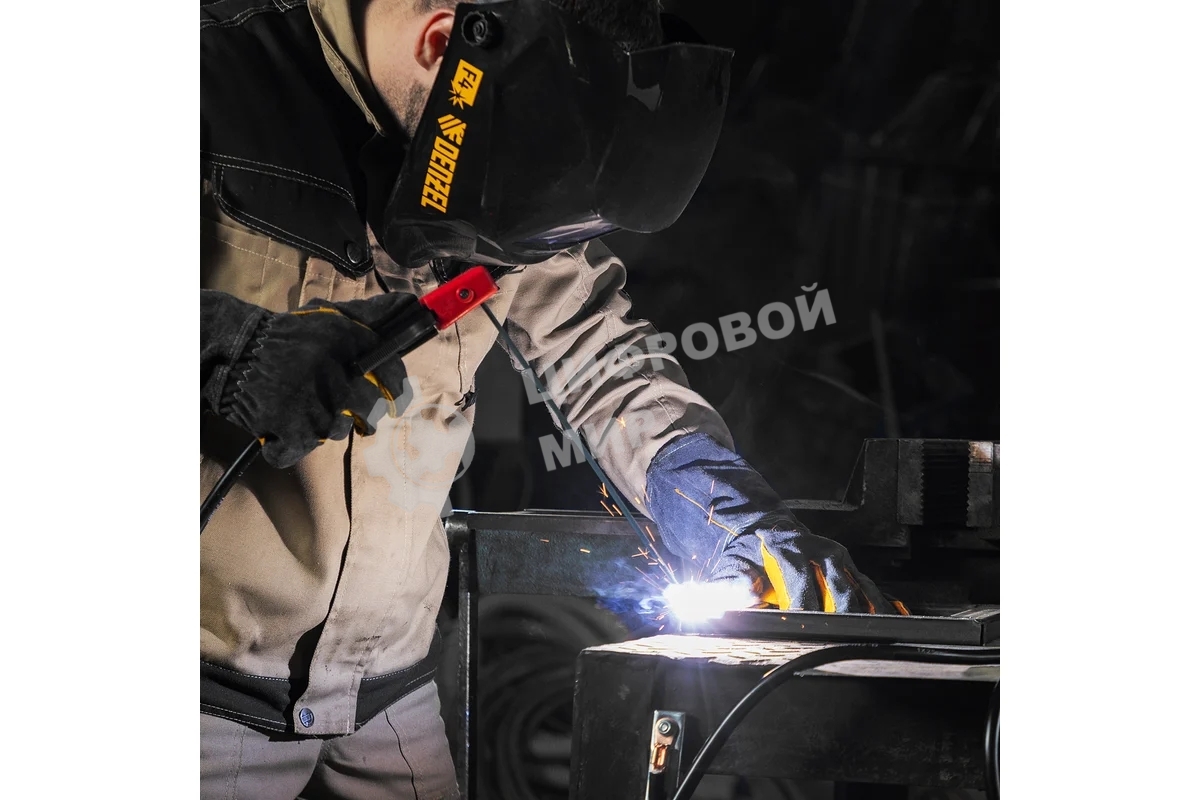 Аппарат инвертор. дуговой сварки Denzel SDM-220 Top, 220 А, ПВ 60% кейс