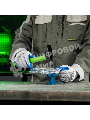 Молоток слесарный Сибртех 600 г, фибергласовая обрезиненная рукоятка