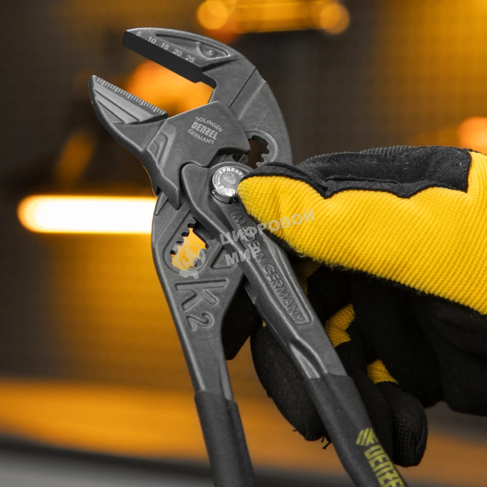 Клещи переставные Denzel кнопочный механизм, обливные рукоятки, сантехнические, 250 мм