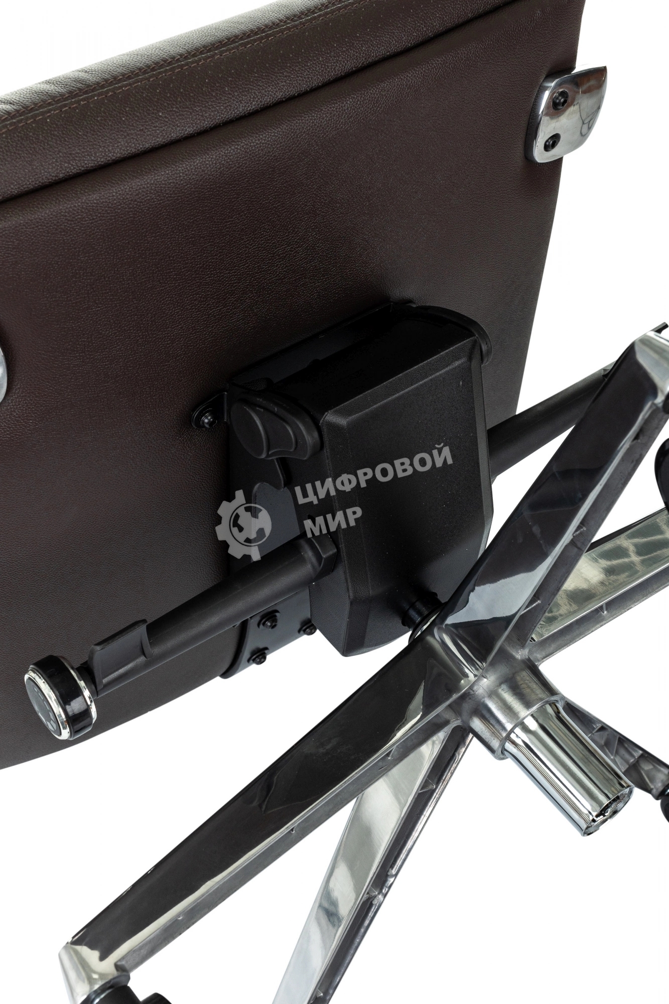 Кресло руководителя Бюрократ VEGA коричневый, кожа, крестов. алюминий
