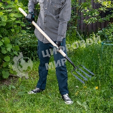 Вилы копальные 4-х рогие, 190x220 мм, широкий зуб, удлиненная тулейка, без черенка (АРТИ)