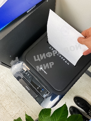 Шредер Heleos АП37-4 черный/серебристый с автоподачей (секр.P-4) фрагменты 220лист. 37лтр. скрепки скобы пл.карты