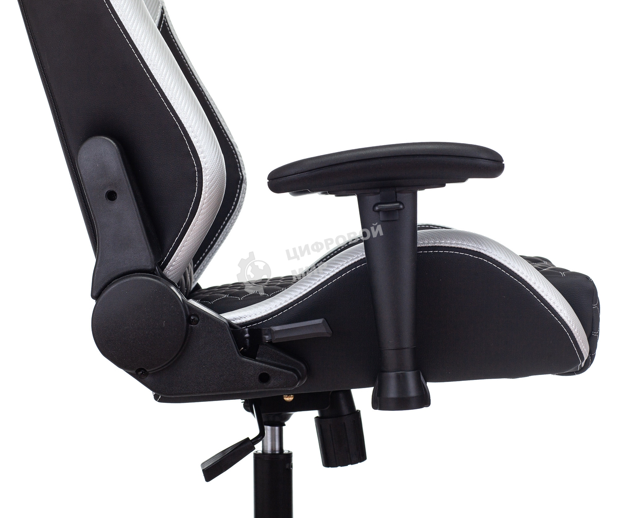 Кресло игровое Knight Neon черный/серебряный соты эко.кожа с подголов. крестовина металл