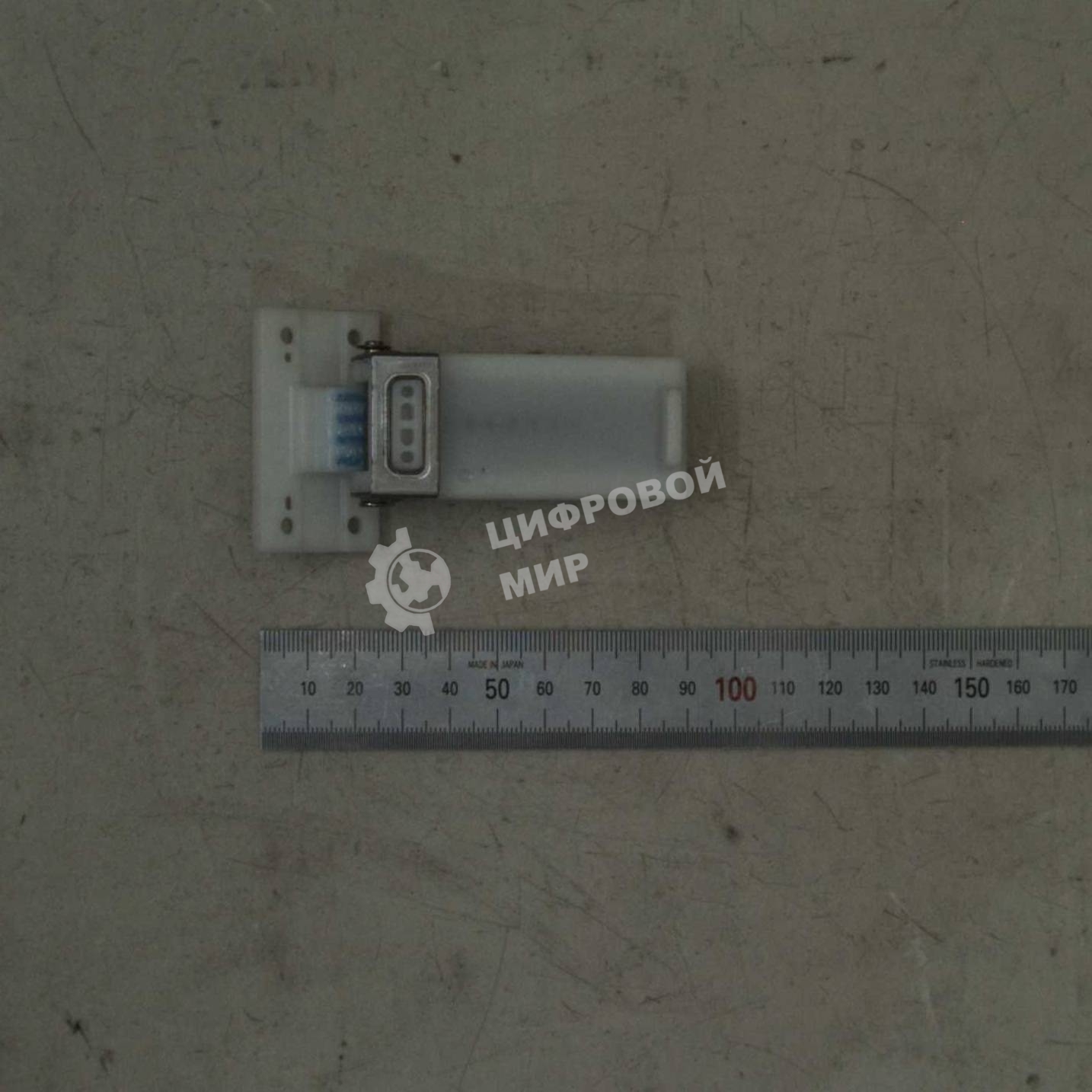 Шарнир (кронштейн) DADF правый Samsung/HP SCX-6345/6555/CLX-8380/8385 (JC97-02635A)