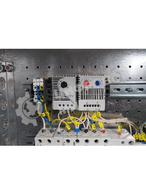 Шкаф уличный всепогодный укомплектованный настенный ЦМО ШТВ-Н, IP55, 12U, корпус: сталь, 600х600х330 мм (ВхШхГ), серый
