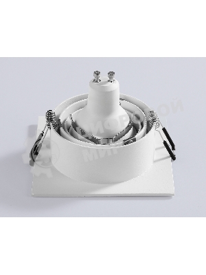 Встраиваемый поворотный точечный светильник Ambrella light TN102757 WH белый IP20 GU5.3 100*100*32