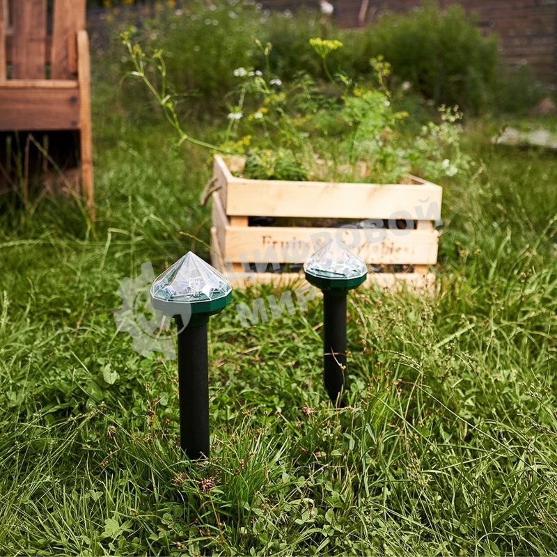 Набор отпугивателей кротов с садовым фонариком (R20*2 кристалл) Rexant