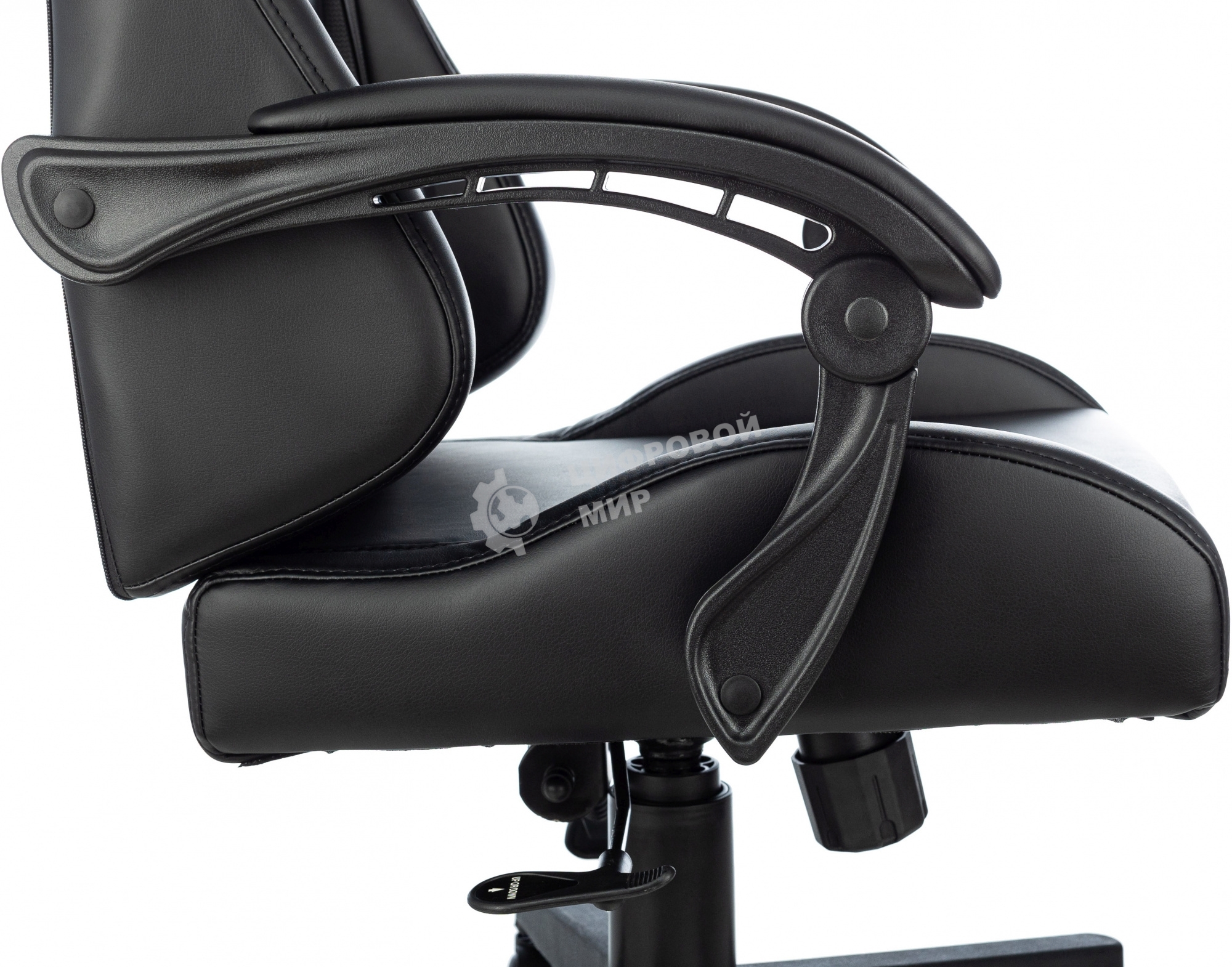 Кресло игровое Бюрократ Zombie GAME TETRA черный/карбон эко.кожа крестов. пластик