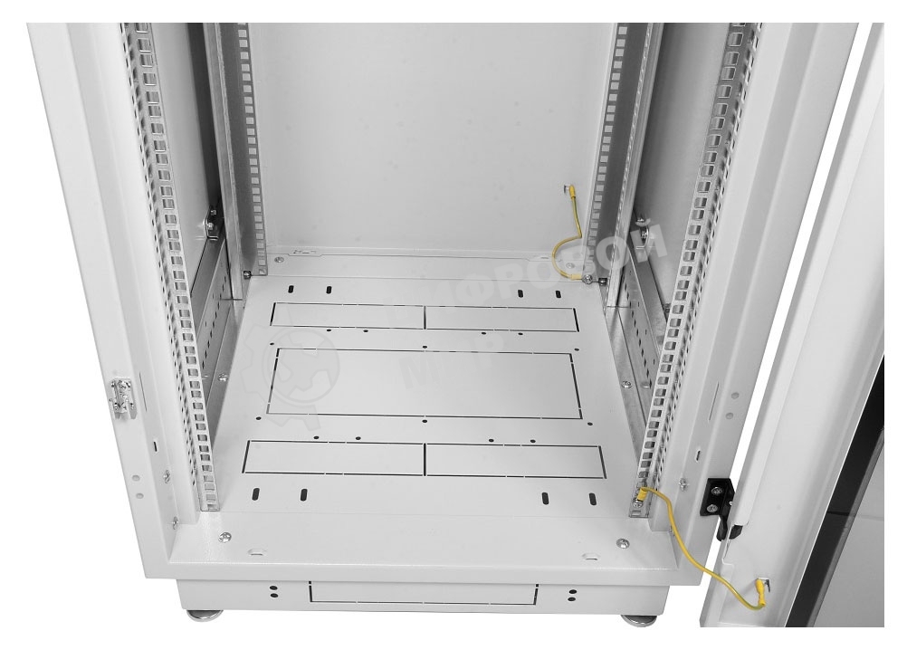 Шкаф телекоммуникационный напольный 42U (600x1000) дверь стекло (3 места), черный