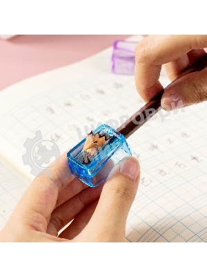 Точилка для карандашей ручная Deli EH552 Little Singer, 1 отверстие, пластик, ассорти, коробка
