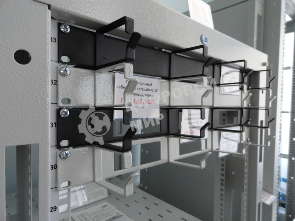 Кабельный органайзер с окнами 19