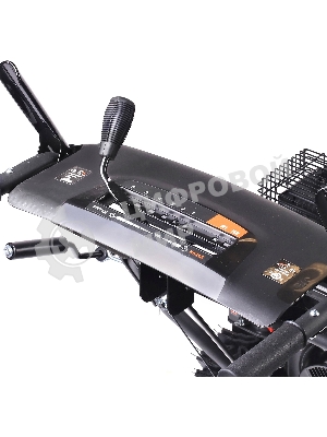 Снегоуборщик PATRIOT PS 707 E, Двигатель 7л.с до -25 °С; 212 сс; Стартер ручной/220V; LED-фара, Панель c увеличенным диапазоном скоростей 6 вперед/2 назад; Ширина ковша 610мм +100(26