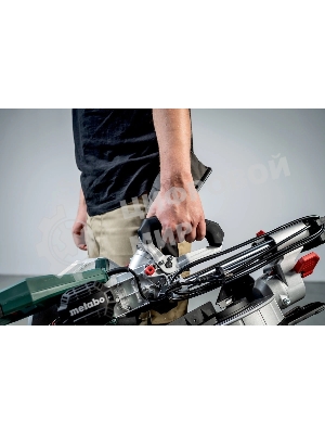 Торцовочная пила Metabo KGS 254 M set 1450Вт 5000об/мин d=254мм