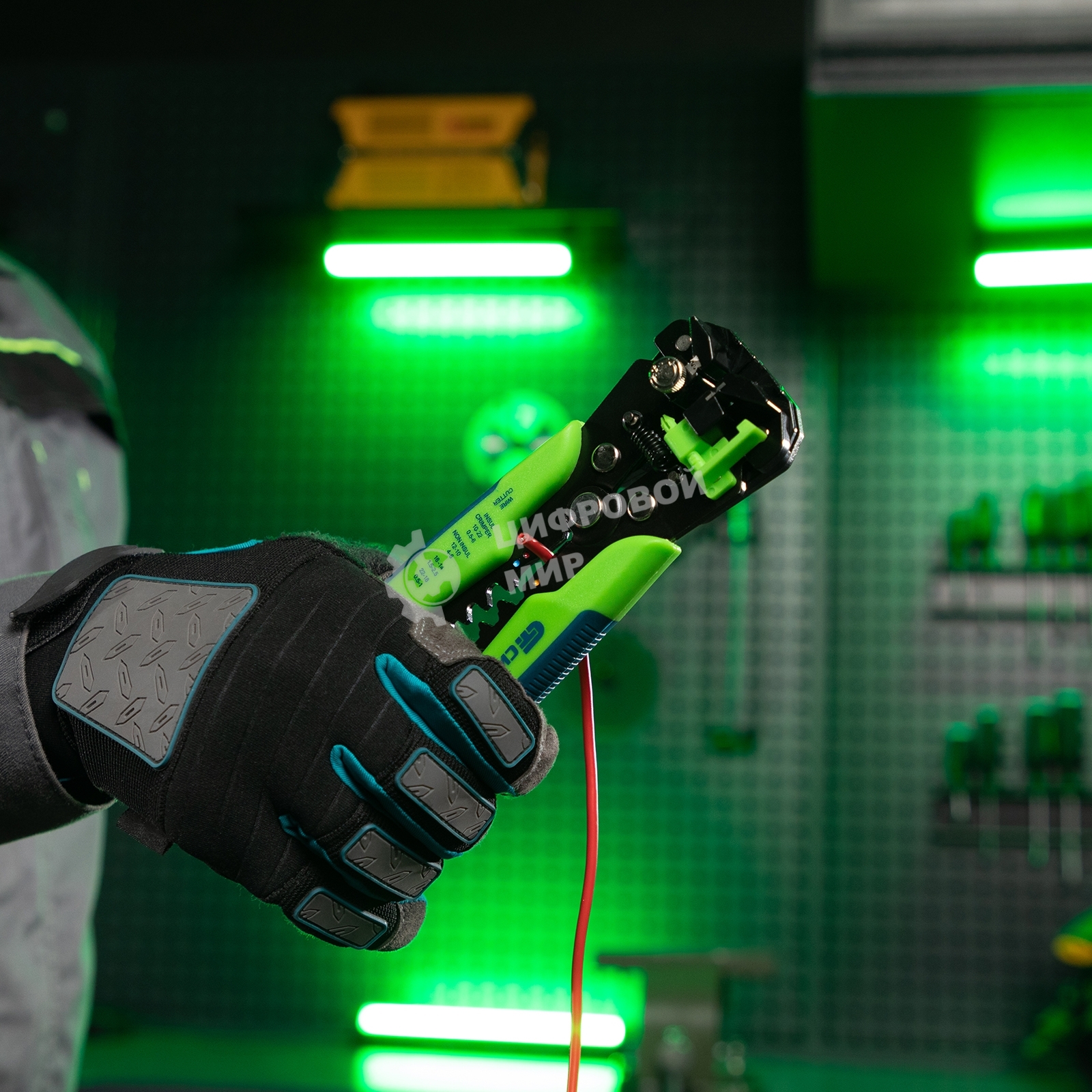 Щипцы для зачистки электропроводов Сибртех функция обрезания проводов