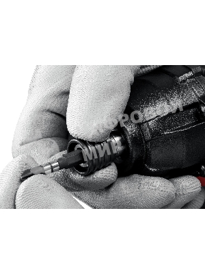 Винтоверт ЗУБР 18В, 2 АКБ (2Ач), в кейсе, ударный. ГВЛ-255-22