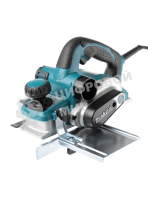 Рубанок Makita KP0810C Рубанок,1050Вт,12000об\м,ширина-82мм,глуб-4мм,3.2кг,кор,парал упор
