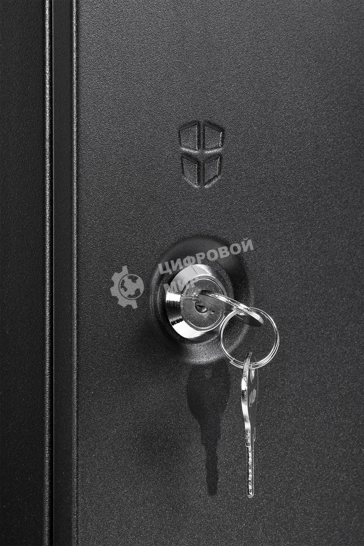 Шкаф телекоммуникационный настенный разборный ЦМО ЭКОНОМ 9U (600 x 350) дверь металл, черный (ШРН-Э-9.350.1-9005)