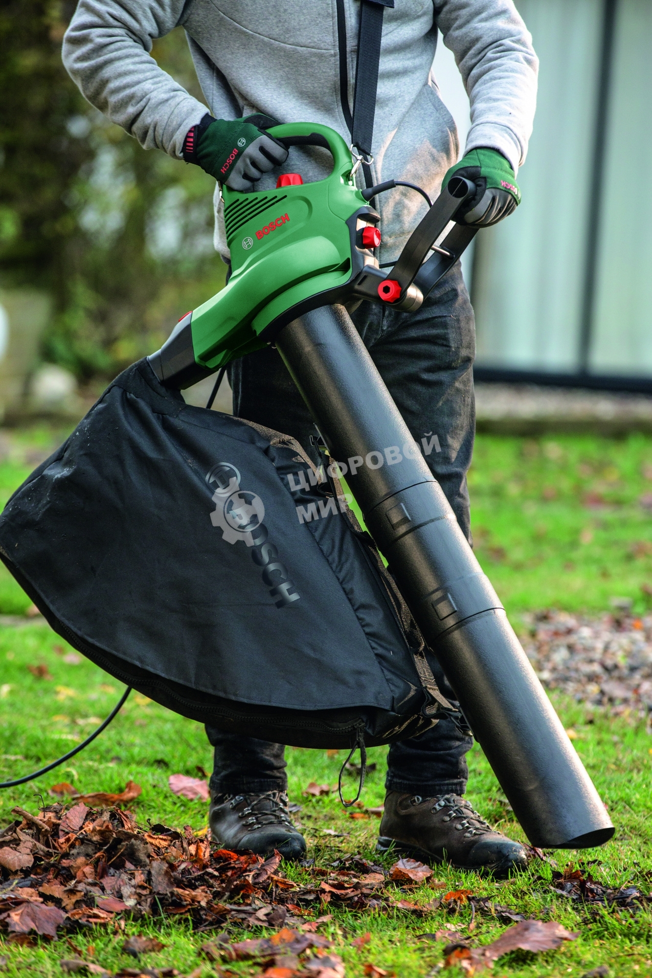 Воздуходувка-пылесос Bosch UniversalGardenTidy 3000 3000Вт пит.:от сети зеленый/черный