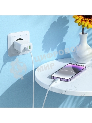 Сетевое зар./устр. Hoco C126A Pure power PD40W three-port(2C1A) charger(EU 40W 3A (PD+QC) универсальное белый