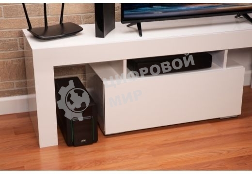 Источник бесперебойного питания APC Easy-UPS BVX1600LI 900Вт 1600ВА черный