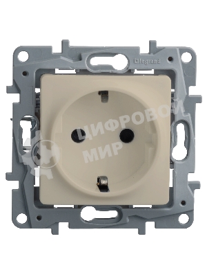 Розетка 2К+З, на винтах, защ. шт., сл. кость ETIKA 