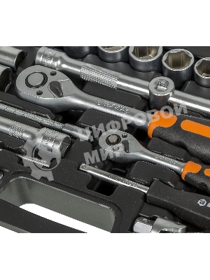 Набор инструментов 1/2дюйм; 1/4дюйм CrV пластик. кейс (94 предм.) Вихрь 73/6/7/5