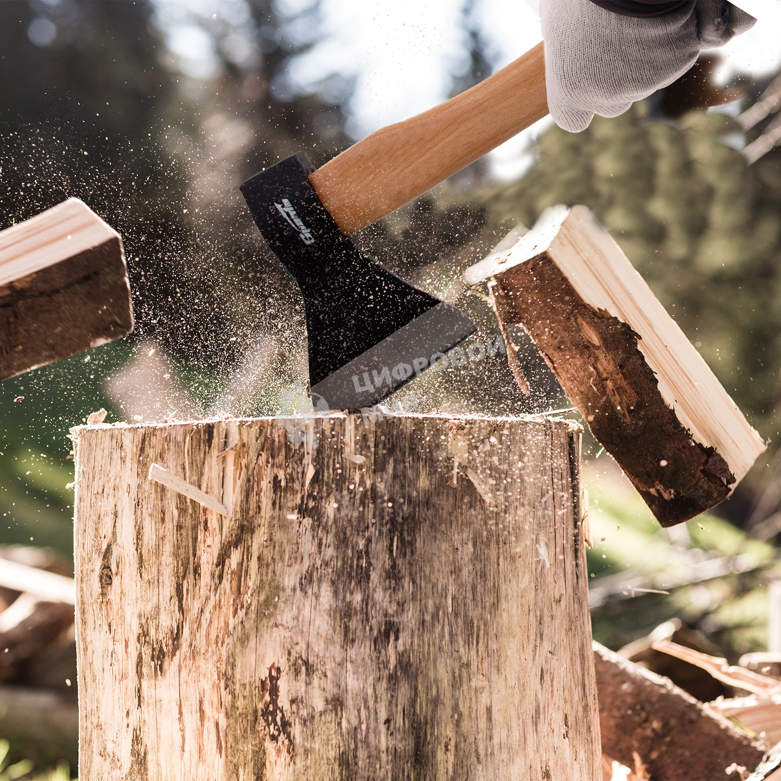 Топор Sparta 800 г в сборе кованый деревянное топорище