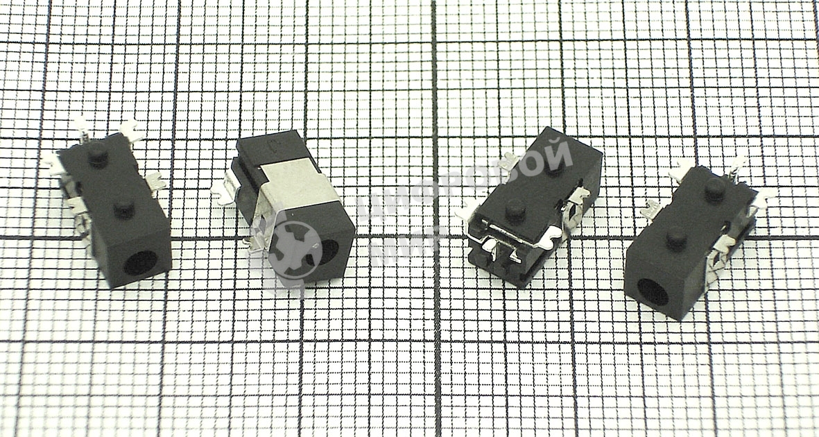 Разъем питания для планшета №5 (0.7х2.5 мм)