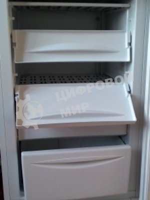 Морозильная камера Indesit SFR 100.001 белый, 118л, 4 ящика