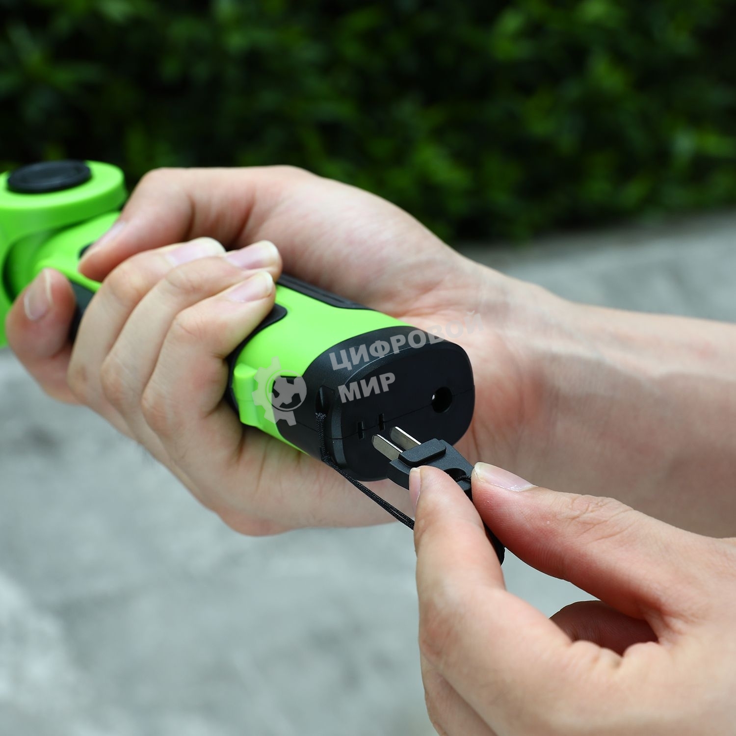 Ножницы Deko DKGS7.2аккум. (063-4245)