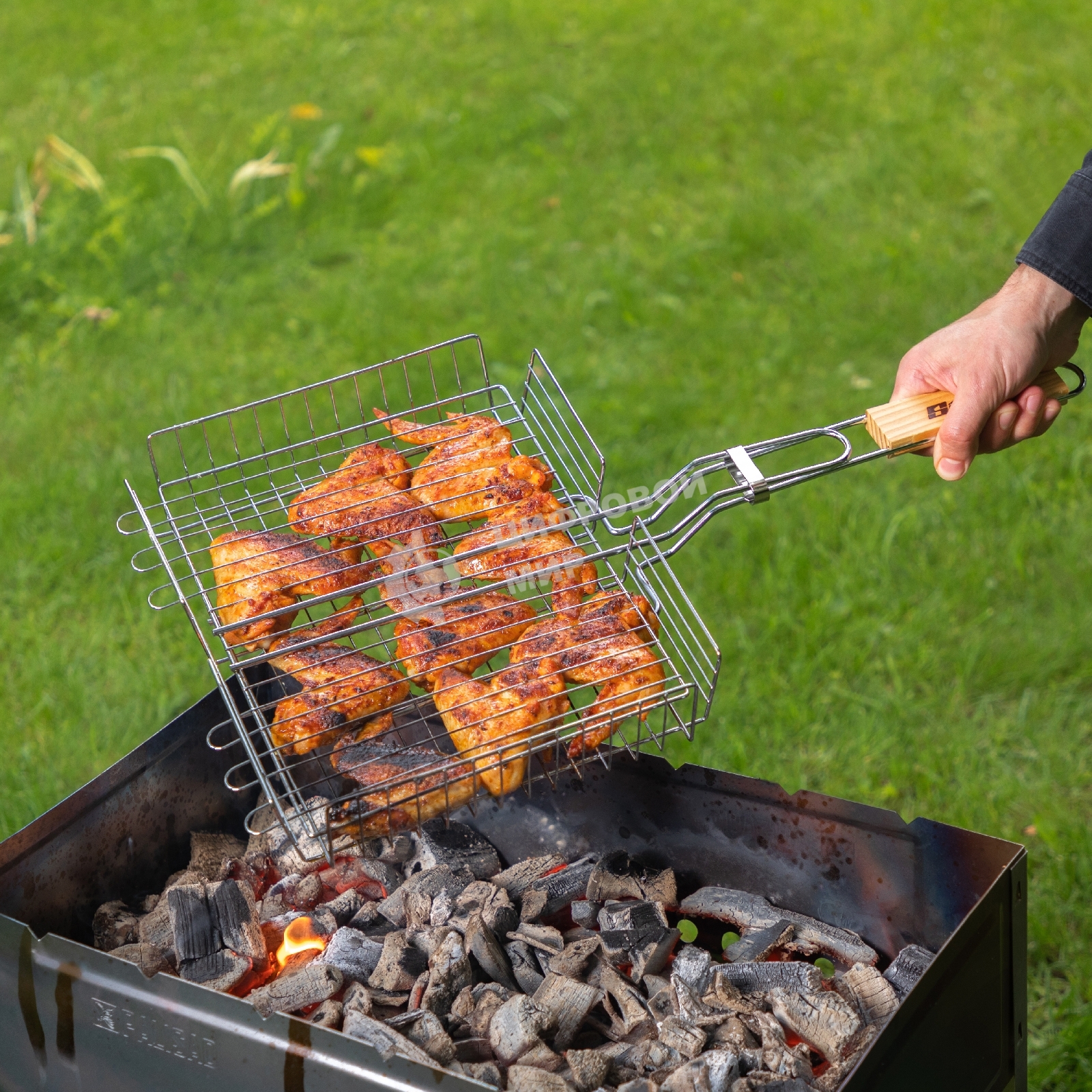 Решетка-гриль Sparta 240х310х55 мм, объемная хромированная