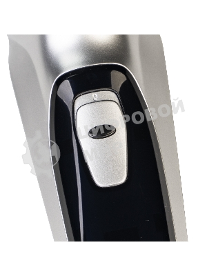 Электробритва Galaxy Line GL 4209, серебряный с черным, роторная, аккумуляторная, 5 Вт, Li-Ion аккумулятор емкостью 600 мА*ч, время непрерывной работы до 1,5 ч, ножи из нержавеющей стали, 3 независимые плавающие головки, возможность промывки бреющего блока, индикатор заряда и работы, встроенный триммер для подравнивания висков, USB зарядка