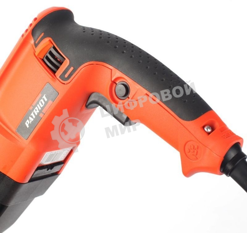 Перфоратор Patriot RH 262 The One Перфоратор 140301325 SDS+, мощность 820 Вт, 2,9 Дж, 4 режима работы, макс.диаметр 26мм, в пластиковом кейсе