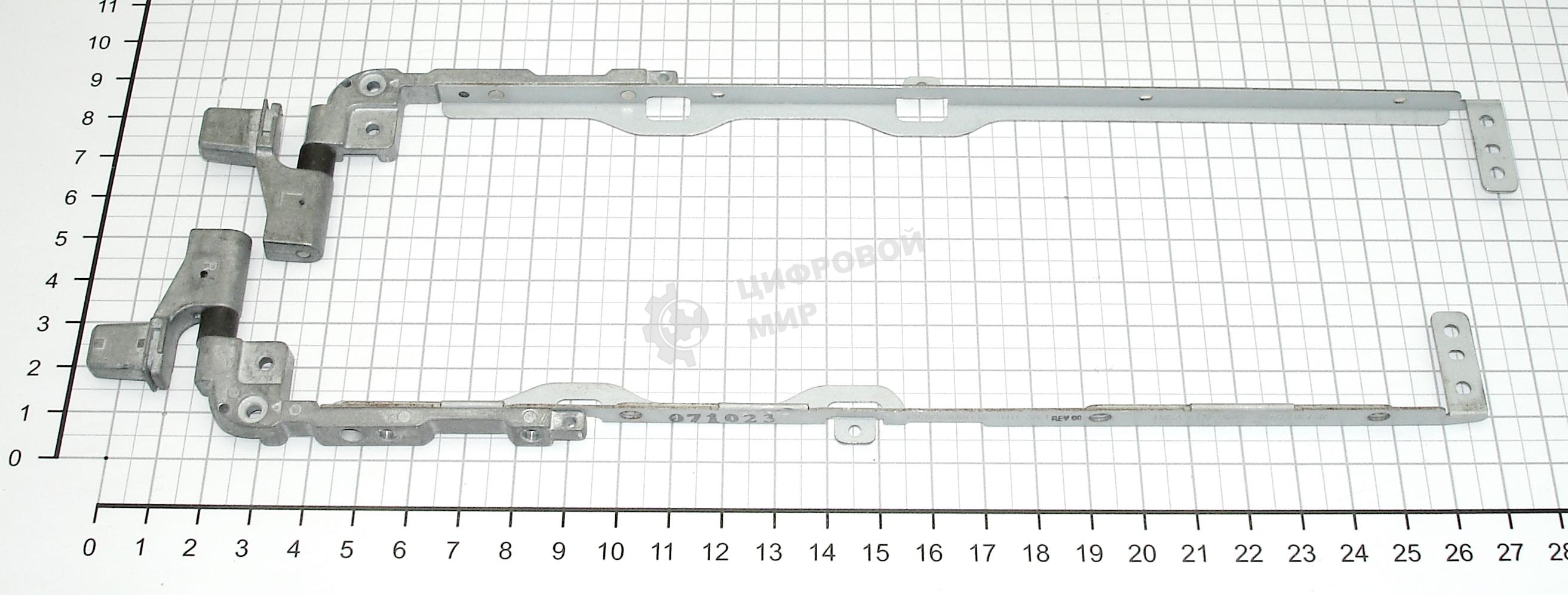 Петли для ноутбука Toshiba Satellite L40 L45 5400040