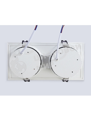 Светильник Ambrella light TN6659/2 WH белый IP44 GX53/2 220*110*48