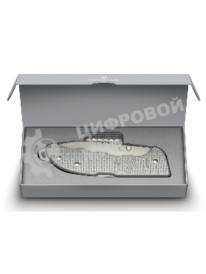Нож перочинный Victorinox Evoke Alox (0.9415.D26) 136мм 5функц. серебристый подар.коробка