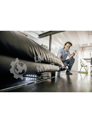 Пылесос вертикальный Karcher VC 6 Cordless ourFamily Car черный/белый, питание от аккумулятора, 250 Вт, уборка сухая, пылесборник 0.8 л, работа от АКБ max 50 мин