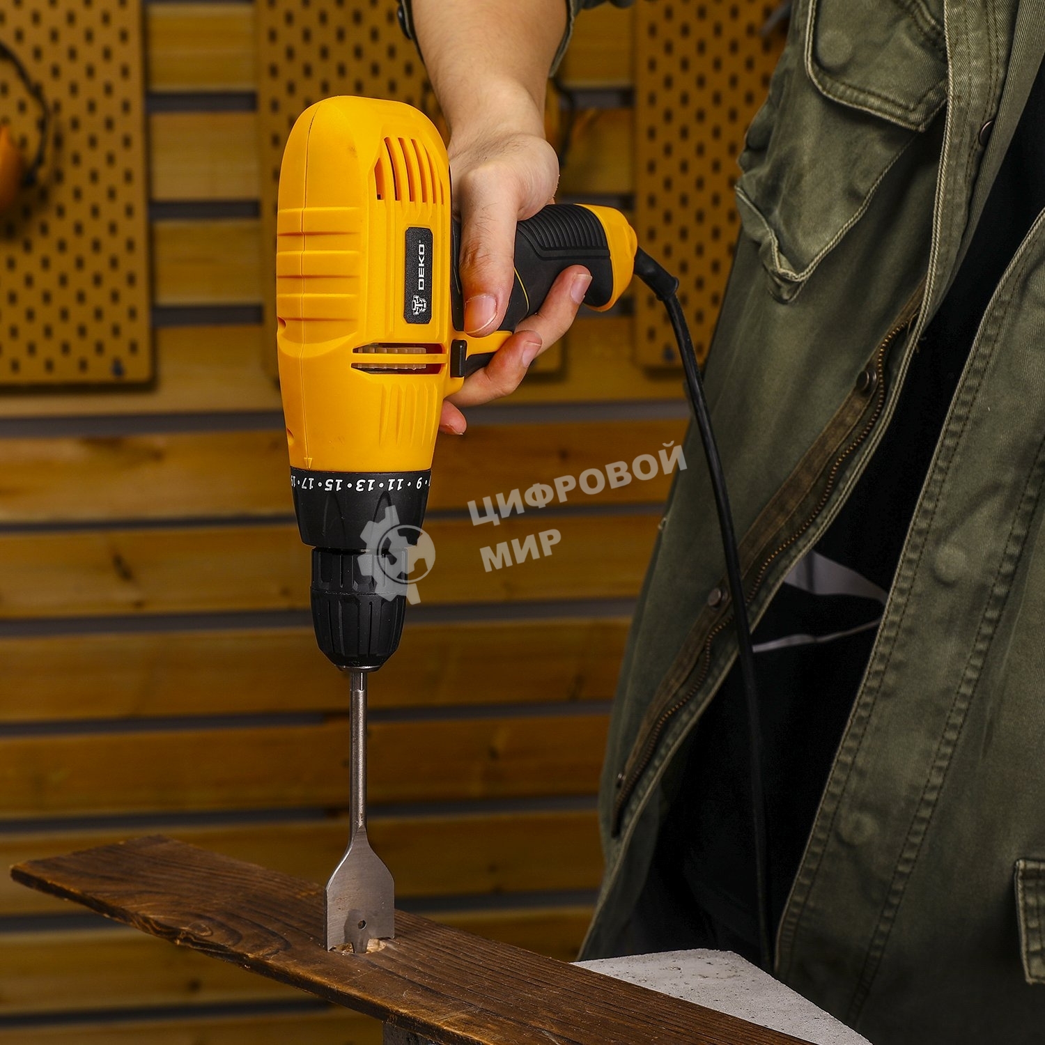 Дрель-шуруповерт сетевая Deko DKSD500W, 500Вт