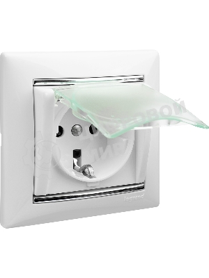 Розетка Legrand Valena 774220 влагозащищенная IP44 с заземлением с крышкой и защитными шторками (белая)