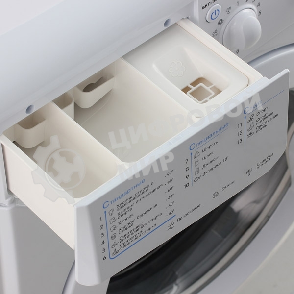 Стиральная машина Indesit IWSC 6105 белый, загрузка фронтальная 6 кг, 1000 об/мин., класс: А