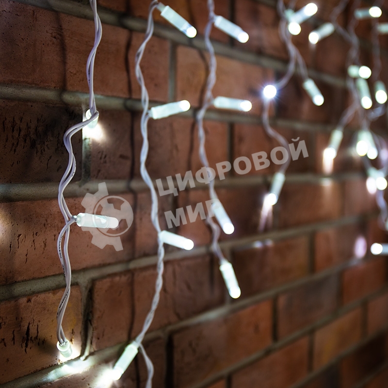 Новогодние светоукрашения Neon-night Гирлянда Айсикл (бахрома) светодиодный, 4,8 х 0,6 м, белый провод, 220В, диоды белые