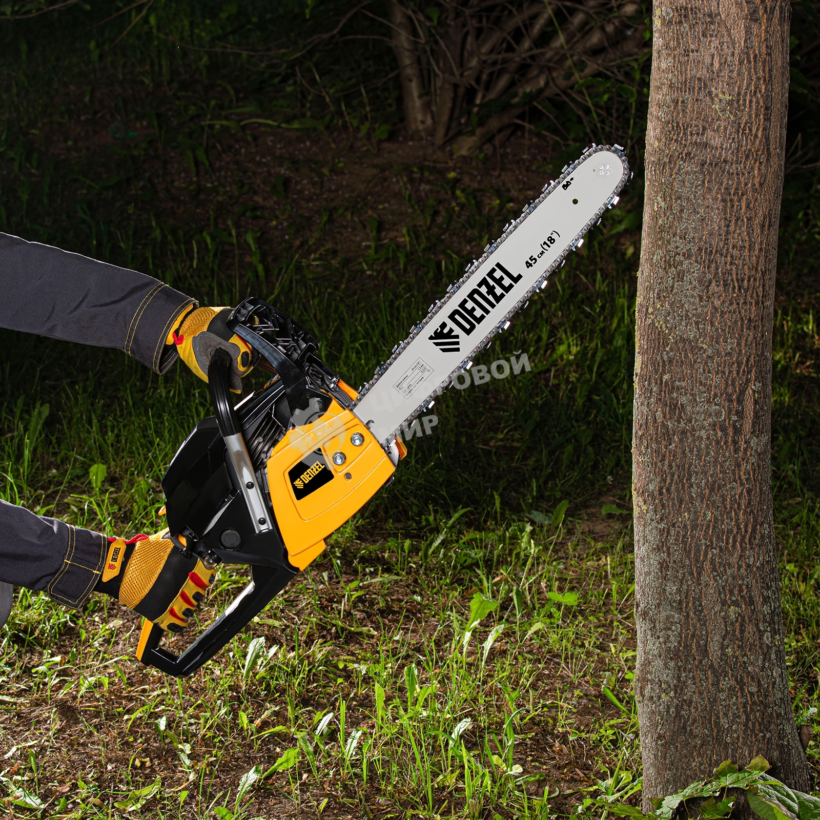 Пила цепная бензиновая Denzel DGS-5218, шина 45 см, 52см3, 3,5 л.с., шаг 0,325, паз 1,5 мм,