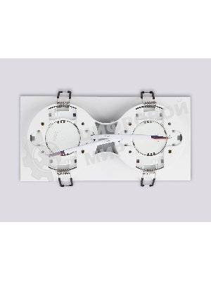Светильник Ambrella light TN52423/2 WH/FR белый/белый матовый GX53 max 12W 210*105*45