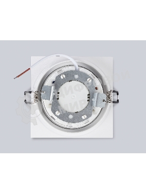 Светильник Ambrella light TN51803 WH белый GX53 max 15W 110*110*23