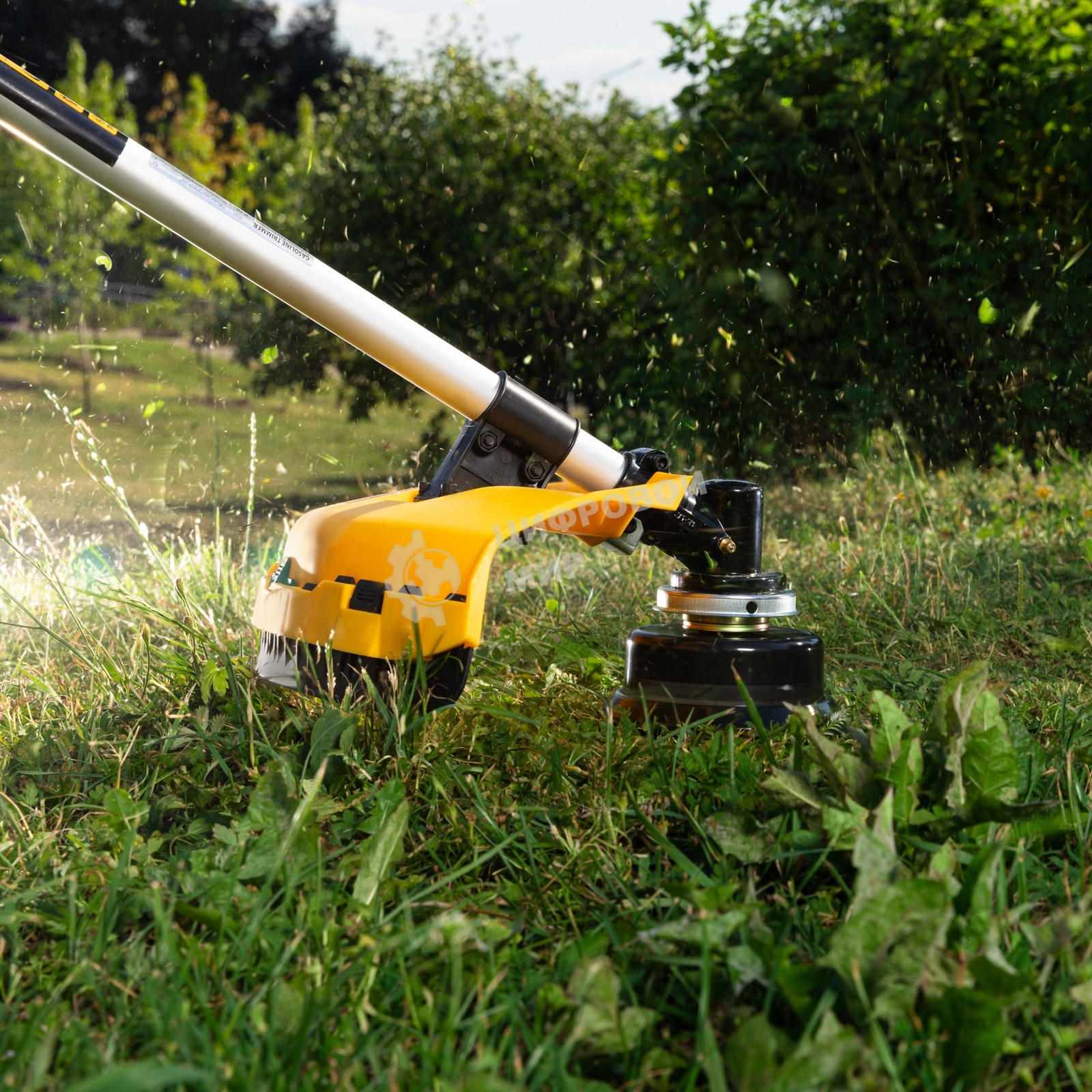 Триммер Denzel DT 52S бензиновый 52см3 3 лс. разъемная штанга состоит из 2 частей